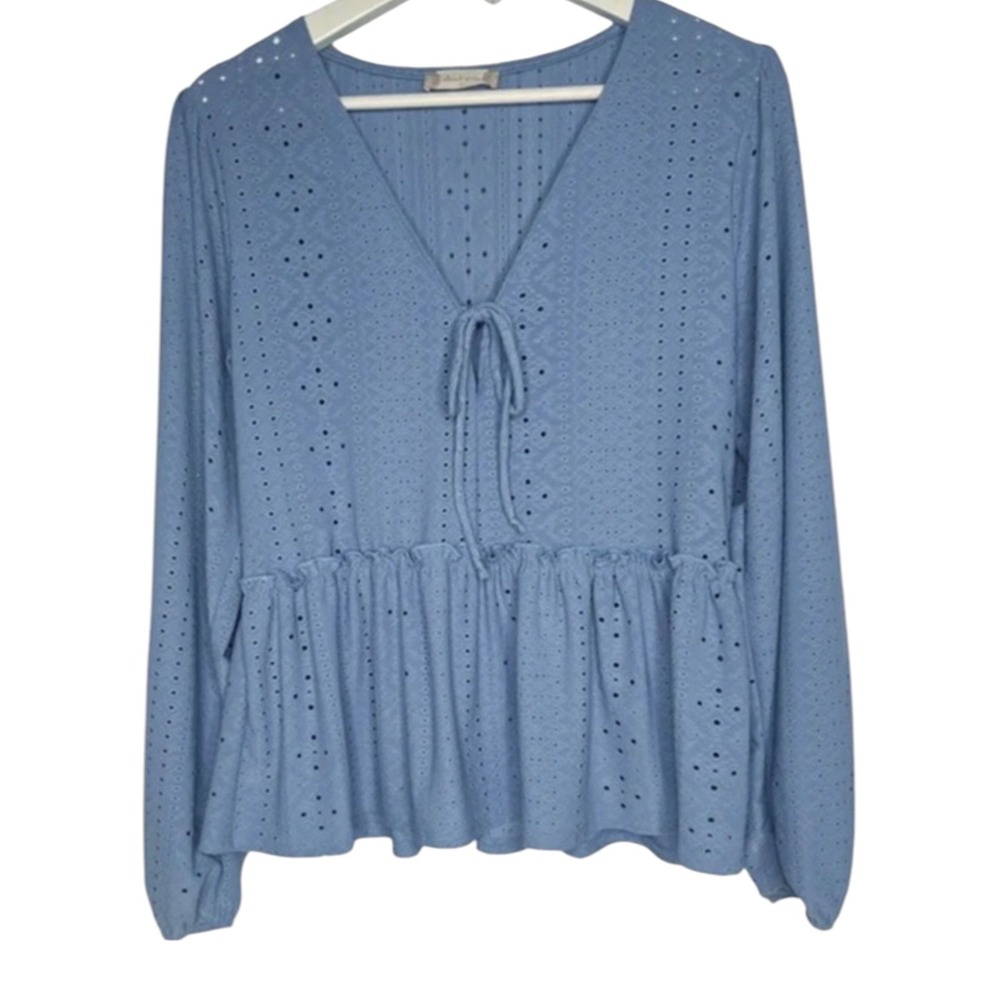 ALTAR'D STATE Blue Eyelet‎ Ruffle Peplum Long Sleeve Blouse Size Small